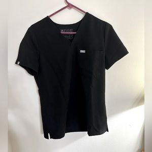 Figs black Catarina scrub top